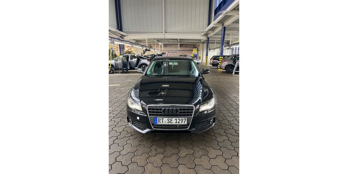 Audi A4 275.000 km 4.800 &euro; Köln 50678
