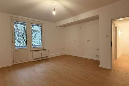 Wohnung Wuppertal Südstadt - 3 Zimmer, 63 m&sup2;, 560&euro; | Angebot:25030574