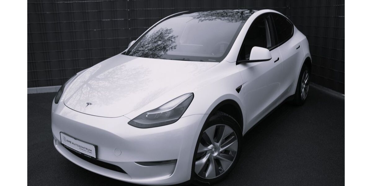 Tesla Model Y 45.837 km 34.499 &euro; Dormagen 41539