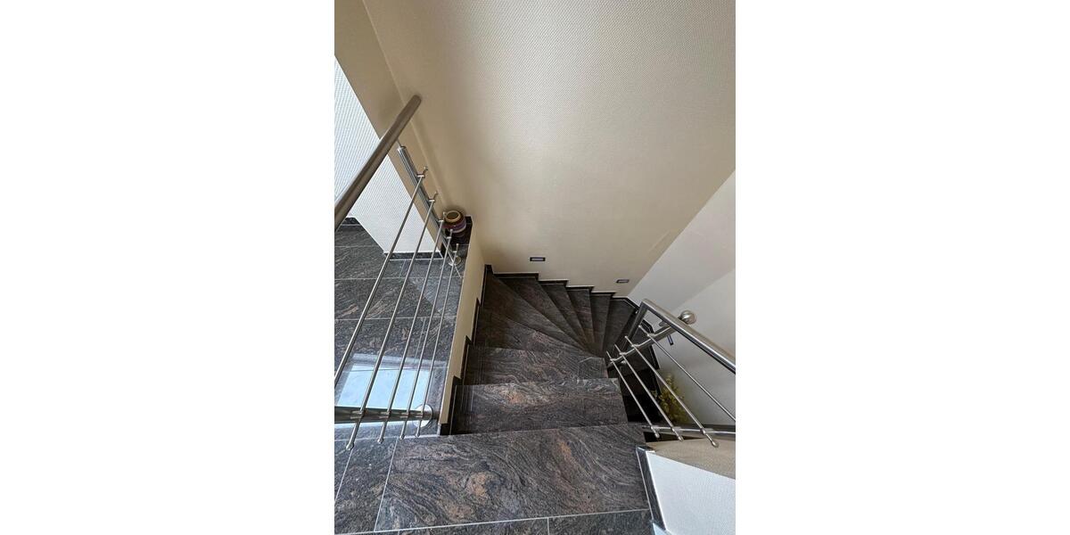 Doppelhaushälfte Köln Kalk - 4.5 Zimmer, 130 m&sup2;, 2.200&euro; | Angebot:24604060