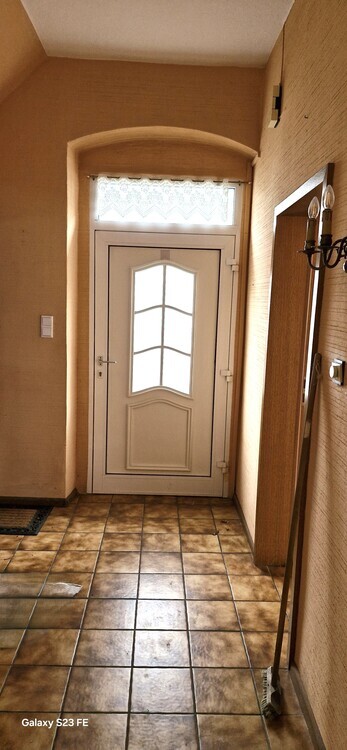 Doppelhaushälfte mit Garagenhof und kleinem Garten in Remscheid-Lennep zimmer