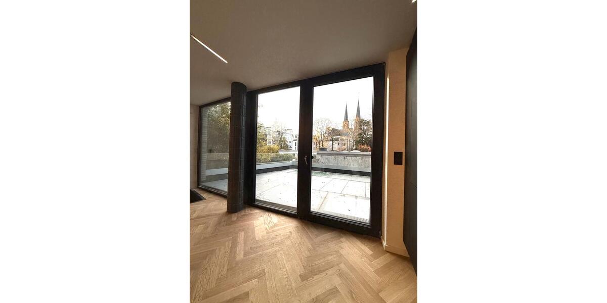 Hochparterre Düsseldorf Pempelfort - 3 Zimmer, 119 m&sup2;, 2.500&euro; | Angebot:24385522