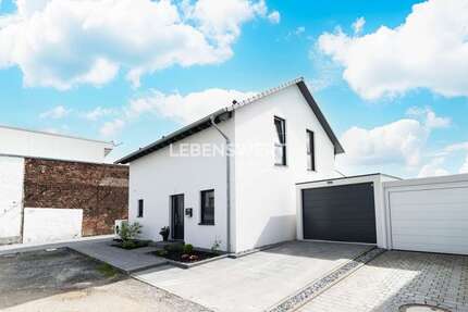 Haus Solingen / Höhscheid Höhscheid - 5 Zimmer, 146 m&sup2;, 635.000&euro; | Angebot:26858903