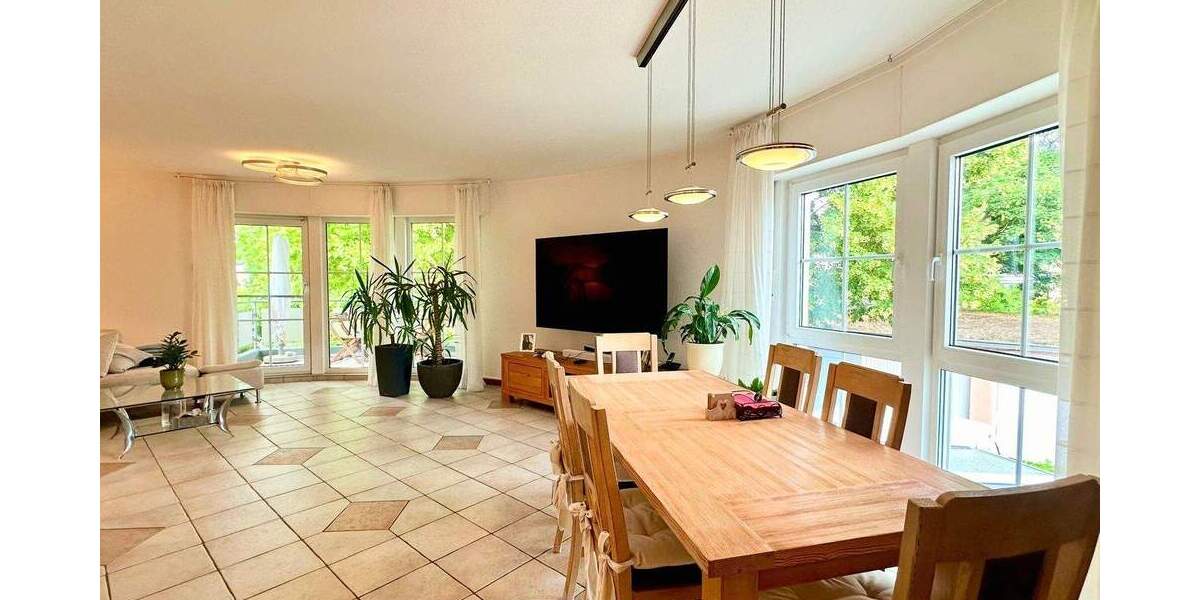 Etagenwohnung Hilden Kalstert - 4 Zimmer, 113 m&sup2;, 419.000&euro; | Angebot:24484440