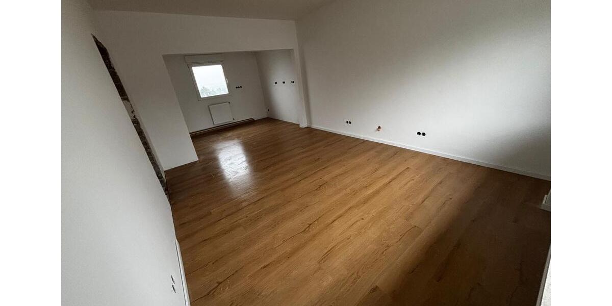 Doppelhaushälfte Mettmann - 5.5 Zimmer, 131 m&sup2;, 2.475&euro; | Angebot:25957720