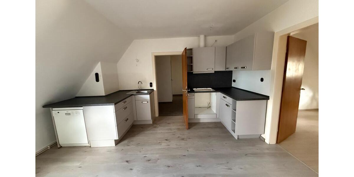 Dachgeschoßwohnung Heiligenhaus - 2 Zimmer, 50 m&sup2;, 500&euro; | Angebot:24689622