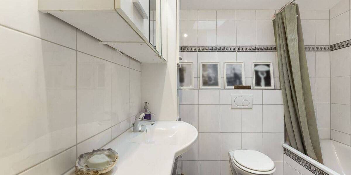 Mehrfamilienhaus, Wohnhaus Düsseldorf Niederkassel - 1 Zimmer, 293 m&sup2;, 2.350.000&euro; | Angebot:26627775