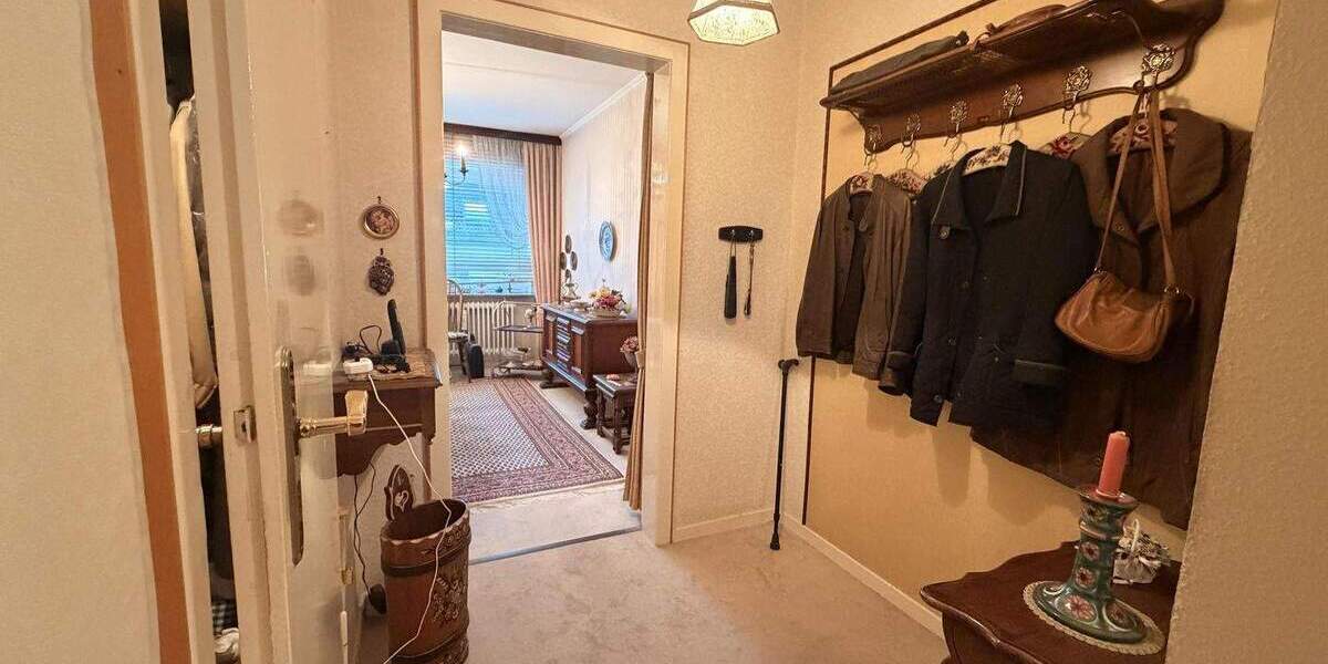 Etagenwohnung Remscheid Innen - 3 Zimmer, 68 m&sup2;, 158.000&euro; | Angebot:24424324