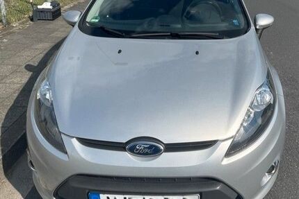 Ford Fiesta 185.870 km 2.600 &euro; Neuss 41466