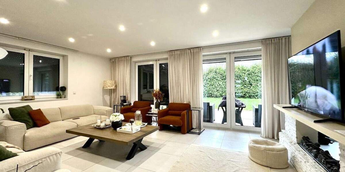 Einfamilienhaus Neuss Stadionviertel - 7 Zimmer, 255 m&sup2;, 998.000&euro; | Angebot:25687662