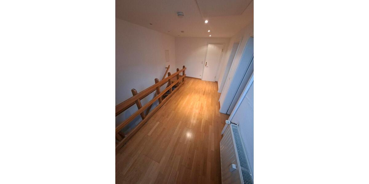 Maisonettenwohnung Mettmann - 5 Zimmer, 160 m&sup2;, 1.600&euro; | Angebot:27586661
