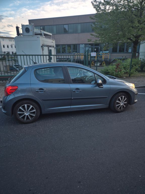 Peugeot 207 270.000 km 1.650 € Monheim am Rhein 40789