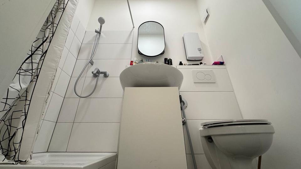 Etagenwohnung Düsseldorf Flingern Süd - 1 Zimmer, 16 m&sup2;, 650&euro; | Angebot:24662492