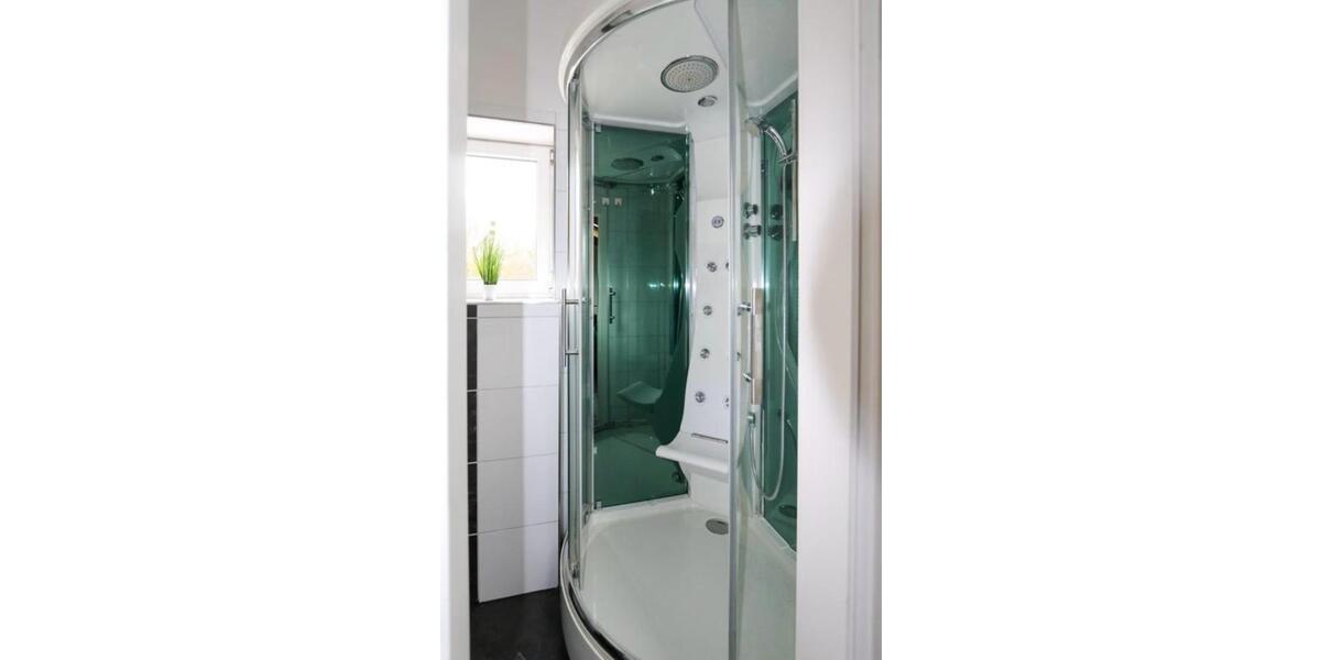 Einfamilienhaus Düsseldorf Stadtbezirk 8 - 2 Zimmer, 65 m&sup2;, 1.200&euro; | Angebot:24871455