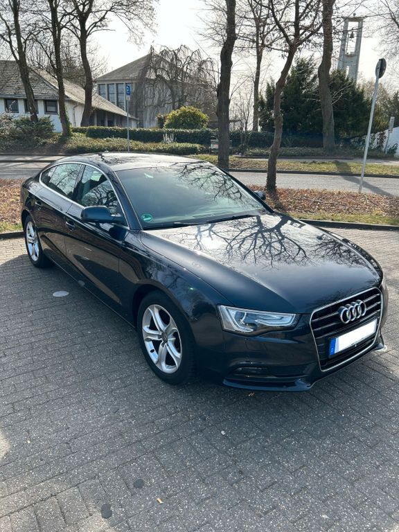 Audi A5 110.000 km 15.500 € Neuss 41464