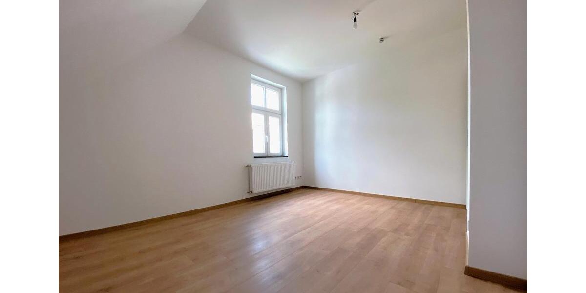 Dachgeschoßwohnung Wuppertal Dönberg - 3 Zimmer, 64 m&sup2;, 770&euro; | Angebot:27572258