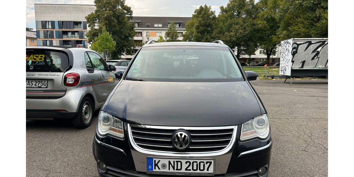 VW Touran 365.000 km 3.200 &euro; Köln 51067