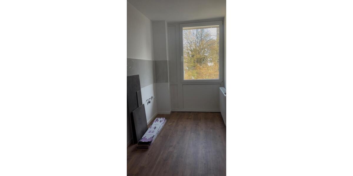 Etagenwohnung Erkrath - 3 Zimmer, 85 m&sup2;, 260.000&euro; | Angebot:27230022