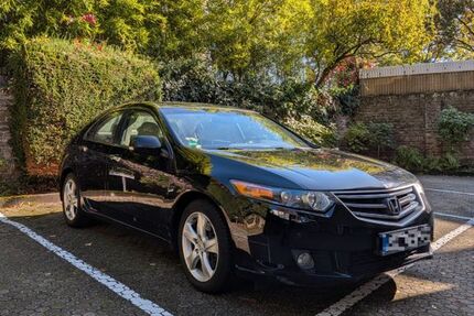 Honda Accord 129.000 km 9.900 &euro; Köln 50859
