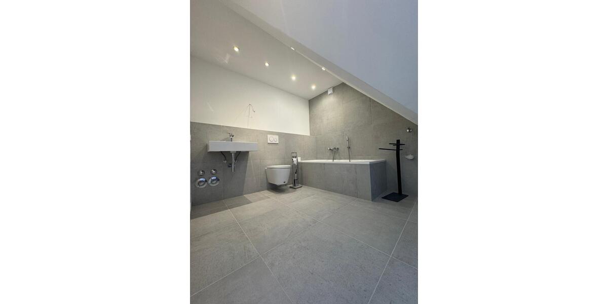 Maisonettenwohnung Wuppertal Gemarkung Ronsdorf - 4 Zimmer, 120 m&sup2;, 1.560&euro; | Angebot:24397749