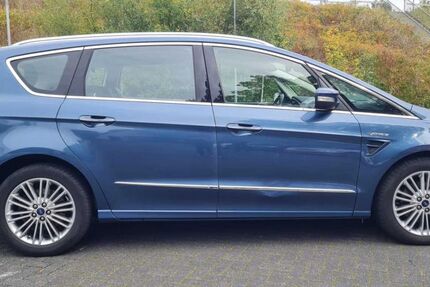 Ford S-Max 113.000 km 19.500 &euro; Ratingen 40878