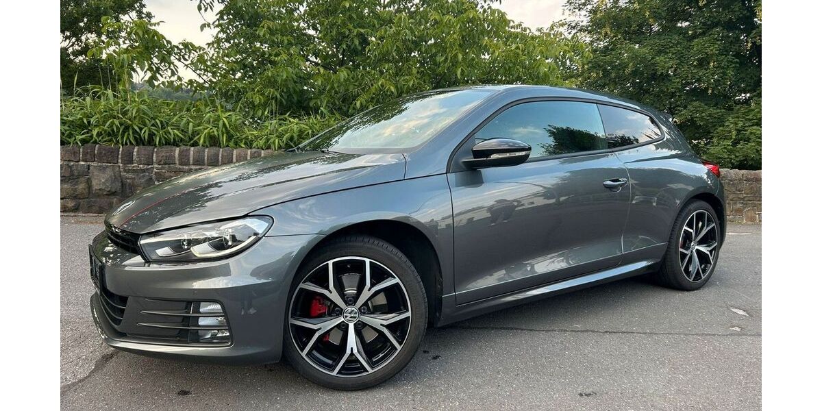 VW Scirocco 155.342 km 16.800 € Wuppertal 42117