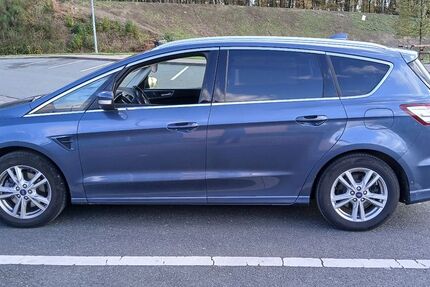 Ford S-Max 73.850 km 21.800 € Odenthal-Neschen 51519