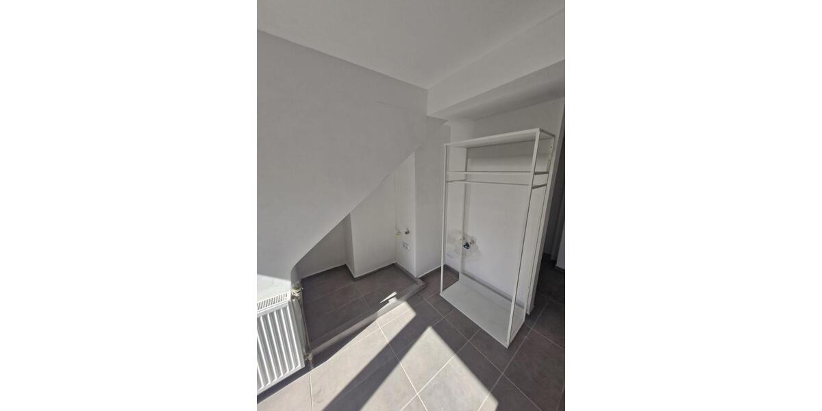 Dachgeschoßwohnung Köln Mülheim - 2 Zimmer, 27 m&sup2;, 650&euro; | Angebot:25925620