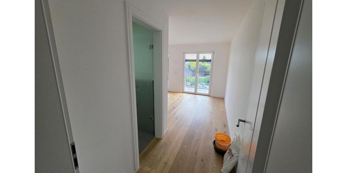 Etagenwohnung Hilden Forstbach - 3 Zimmer, 110 m&sup2;, 1.750&euro; | Angebot:25479741