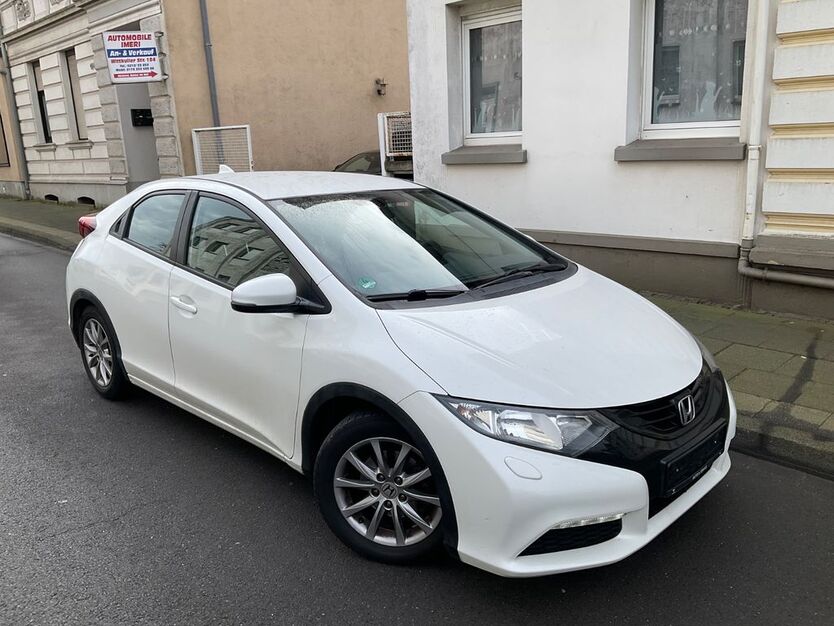 Honda Civic 119.586 km 8.990 € Solingen 42719