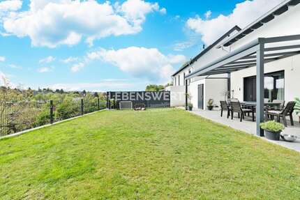 Haus Solingen / Höhscheid Höhscheid - 5 Zimmer, 146 m&sup2;, 650.000&euro; | Angebot:26299729