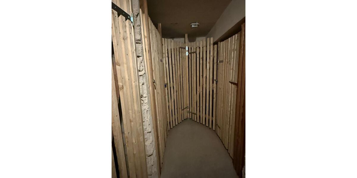 Dachgeschoßwohnung Köln Heimersdorf - 2 Zimmer, 50 m&sup2;, 1.200&euro; | Angebot:24443274