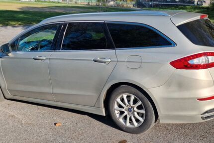 Ford Mondeo 250.000 km 5.300 &euro; Düsseldorf 40591