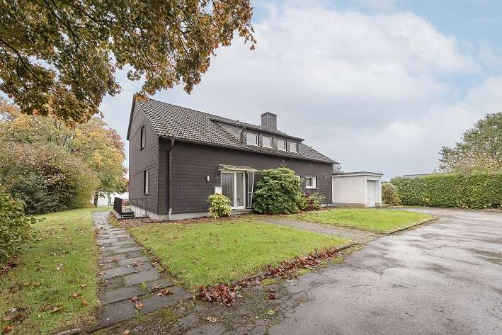 Einfamilienhaus Ennepetal - 7 Zimmer, 220 m&sup2;, 329.000&euro; | Angebot:26726757