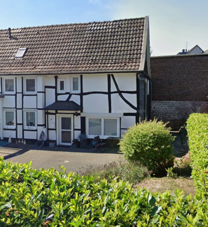 Doppelhaushälfte im Charme bergischen Fachwerks zimmer