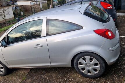 Opel Corsa 101.000 km 3.499 € Solingen 42651