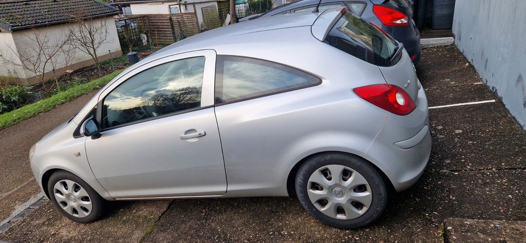 Opel Corsa 101.000 km 3.499 € Solingen 42651