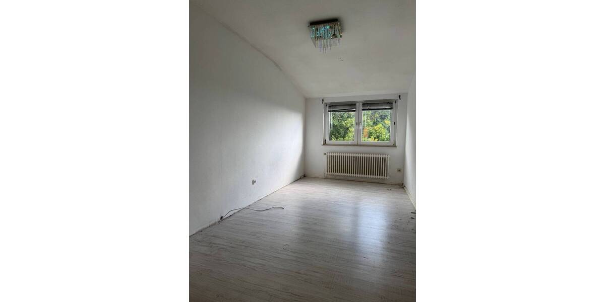 Etagenwohnung Remscheid West - 3 Zimmer, 76 m&sup2;, 460&euro; | Angebot:24031363