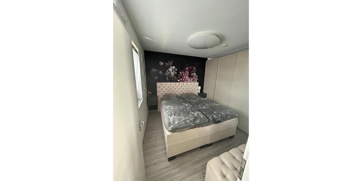 Terrassenwohnung Langenfeld (Rheinland) - 4 Zimmer, 90 m&sup2;, 1.500&euro; | Angebot:26705755