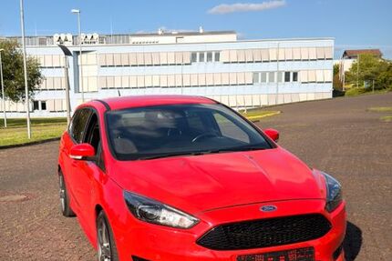Ford Focus 95.122 km 11.800 &euro; Burscheid 51399