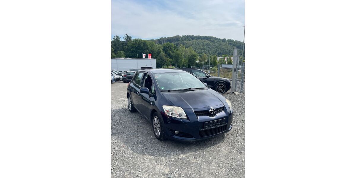 Toyota Auris 118.450 km 2.980 &euro; Overath 51491
