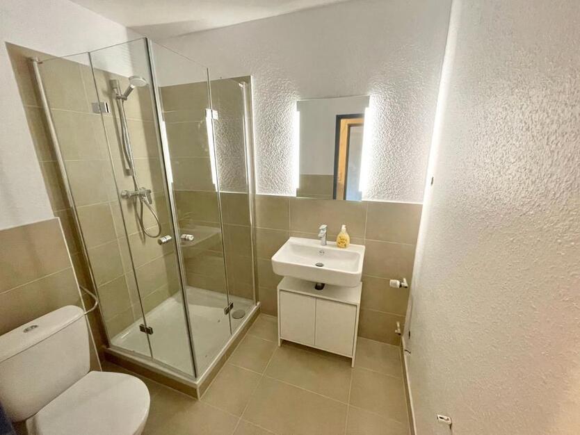 Frisch Saniertes Apartment, Top vermietet - Zentral in Garath