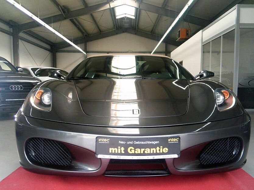 F430