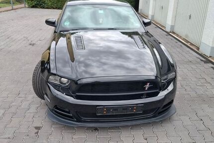 Ford Mustang 66.500 km 24.900 € Köln 51105