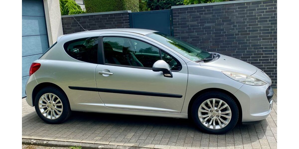 Peugeot 207 80.000 km 5.190 &euro; Neuss 41464