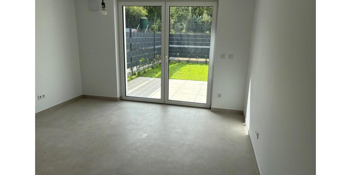 Terrassenwohnung Bergisch Gladbach - 1 Zimmer, 30 m&sup2;, 600&euro; | Angebot:27577983