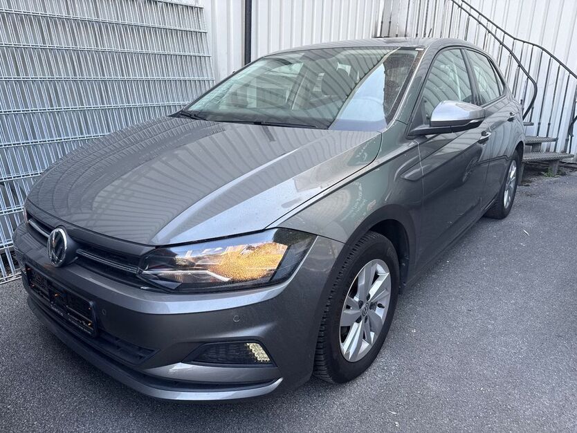 VW Polo 51.964 km 14.990 € Wuppertal 42285