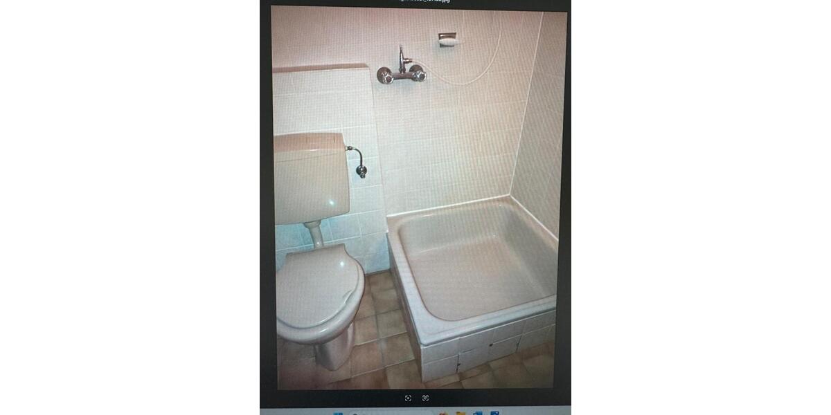 Terrassenwohnung Bergisch Gladbach - 1 Zimmer, 40 m&sup2;, 500&euro; | Angebot:24851463