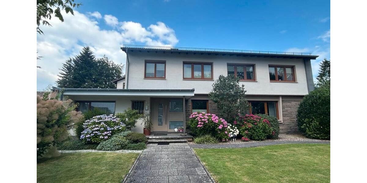 Erdgeschoßwohnung Remscheid Gemarkung Bergisch Born - 4 Zimmer, 159 m&sup2;, 1.854&euro; | Angebot:25961179