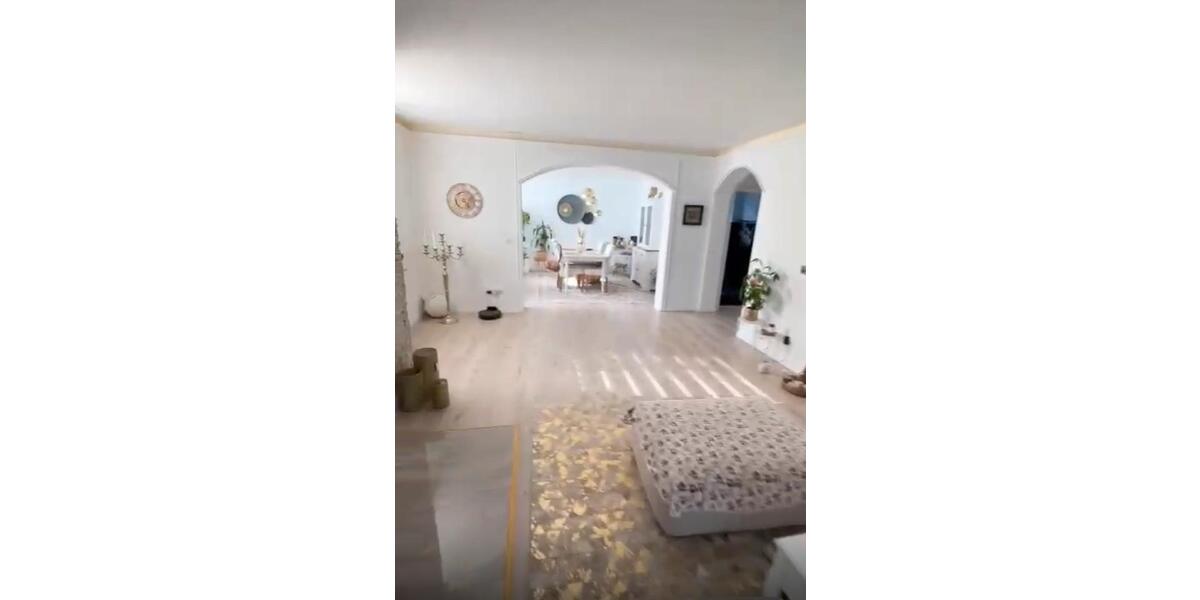 Etagenwohnung Remscheid Remscheid-Süd - 4 Zimmer, 124 m&sup2;, 1.700&euro; | Angebot:25047297